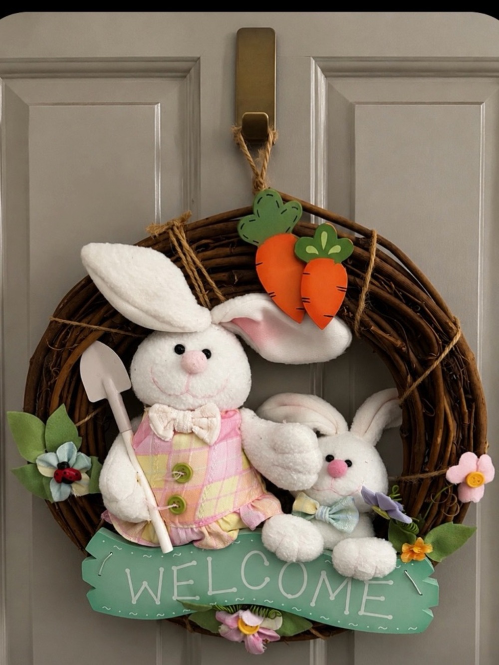 Welcome Wreath with Plush Bunnies - Pink & White